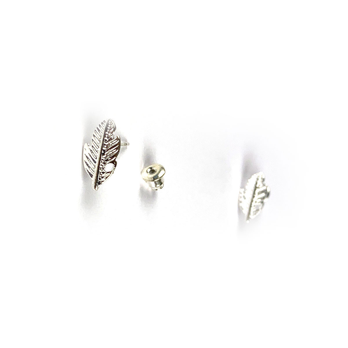 Mini Feather Earrings Silver
